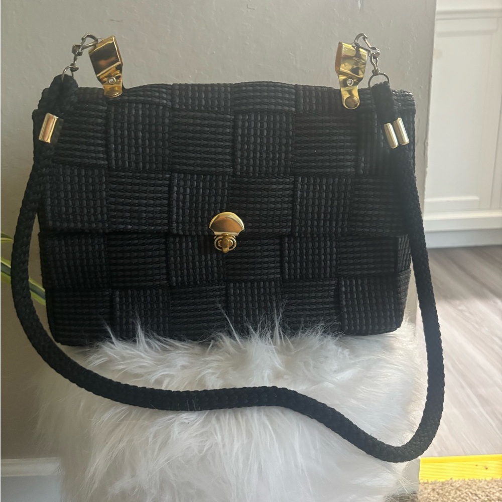 ( Made in Italy) woven shoulder bag